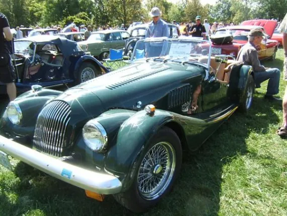 Vehicle Image 7 - 1988 Morgan Plus 8