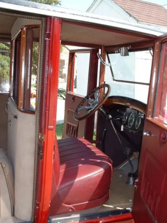 Vehicle Image 2 - 1924 Packard Limousine