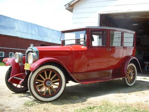 Vehicle Image 5 - 1924 Packard Limousine