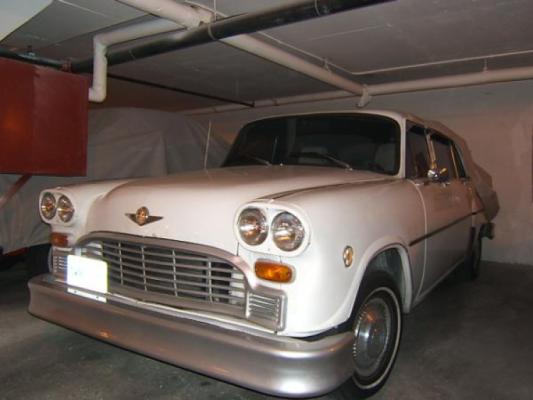 Vehicle Image 7 - 1982 Checker