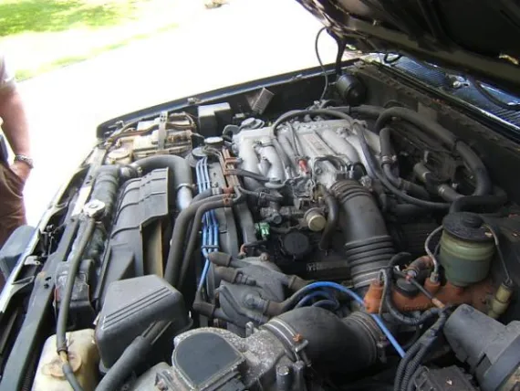 Vehicle Image 20 - 1988 Toyota 4Runner SR5 V6 EFI