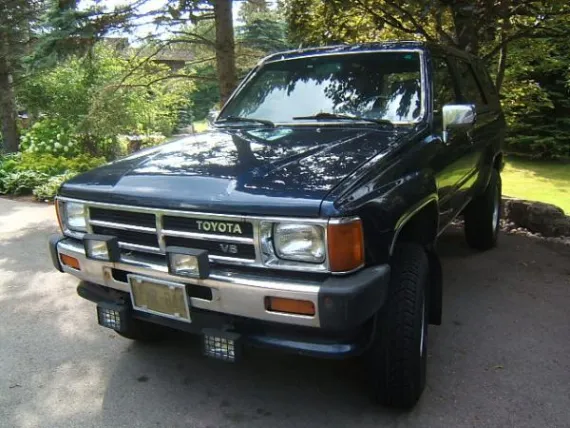 Vehicle Image 25 - 1988 Toyota 4Runner SR5 V6 EFI