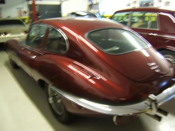 Vehicle Image 5 - 1972 Jaguar XKE 2 + 2