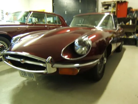 Vehicle Image 10 - 1972 Jaguar XKE 2 + 2