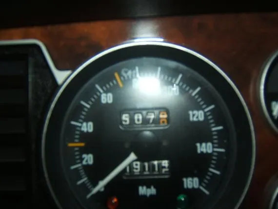 Vehicle Image 22 - 1975 Jaguar XJ12L