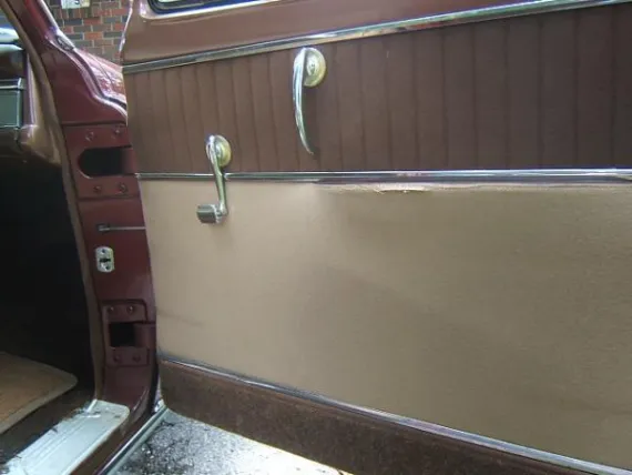 Vehicle Image 22 - 1954 Chrysler New Yorker DeLuxe