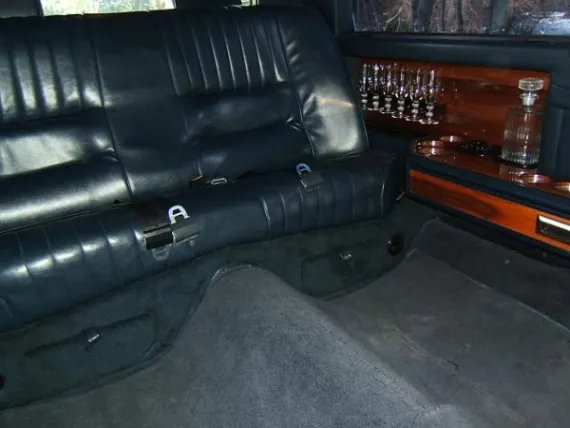 Vehicle Image 2 - 1989 Lincoln Stretch Limousine