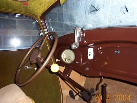 Vehicle Image 14 - 1934 Hudson Terraplane Challenger Sedan