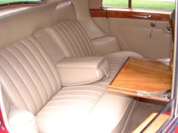 Vehicle Image 3 - 1963 Rolls Royce Silver Cloud III
