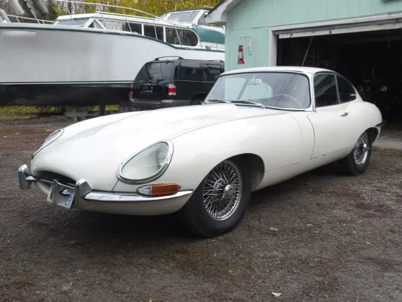 Vehicle Image 9 - 1966 E Type Jaguar FHC