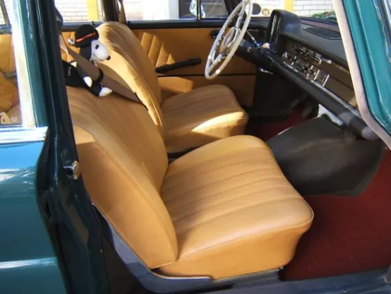 Vehicle Image 59 - 1965 Mercedes-Benz 220 4 Speed