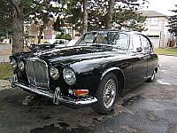 Thumbnail 1 - 1967 Jaguar 420