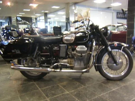 Vehicle Image 10 - 1970 MOTO Guzzi