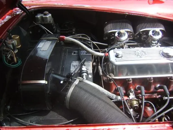 Vehicle Image 10 - 1961 MG A Roadster