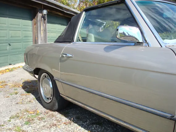 Vehicle Image 9 - 1973 Mercedes Benz 450 SL