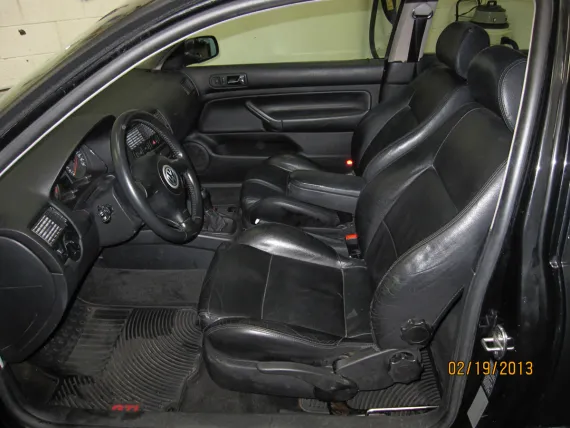 Vehicle Image 2 - 2002 VW GTI VR6