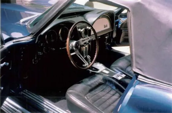 Vehicle Image 2 - 1966 Chevrolet Corvette Roadster