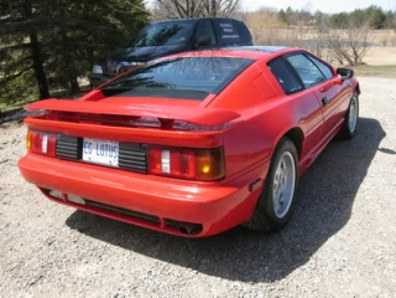 Vehicle Image 14 - 1990 Lotus Esprit