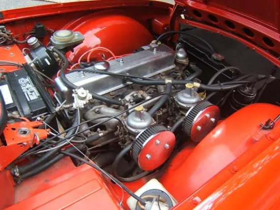 Vehicle Image 12 - 1975 Triumph TR6 With OD