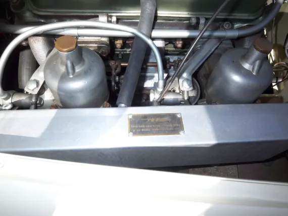 Vehicle Image 2 - 1955 Austin Healey 100/4