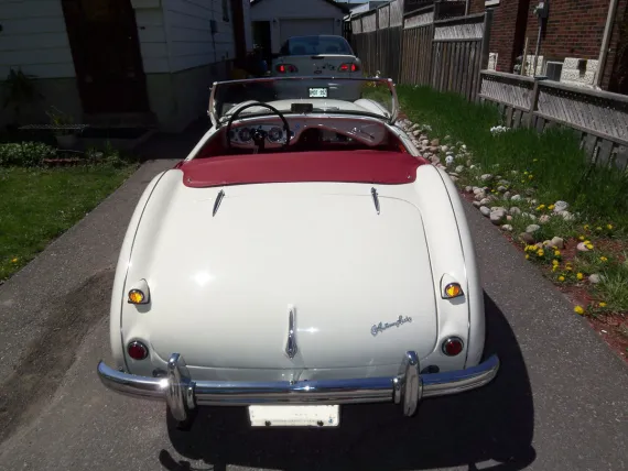 Vehicle Image 12 - 1955 Austin Healey 100/4