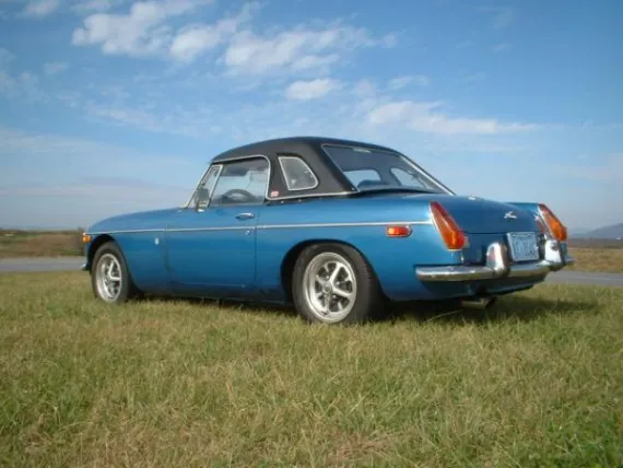 Vehicle Image 27 - 1973 MG B Roadster
