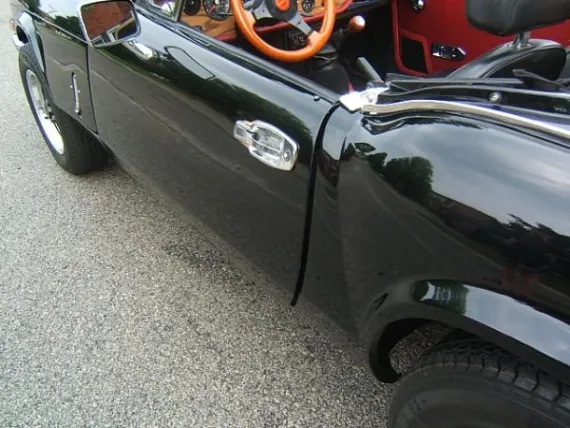 Vehicle Image 1 - 1972 Triumph Spitfire Six