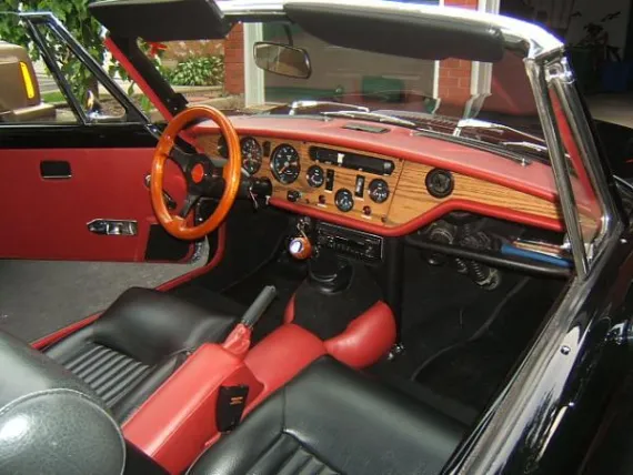 Vehicle Image 4 - 1972 Triumph Spitfire Six