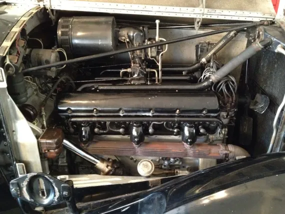 Vehicle Image 1 - 1938 Rolls Royce Phantom III Limousine