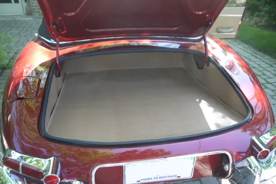 Vehicle Image 6 - 1967 Jaguar E Type Roadster