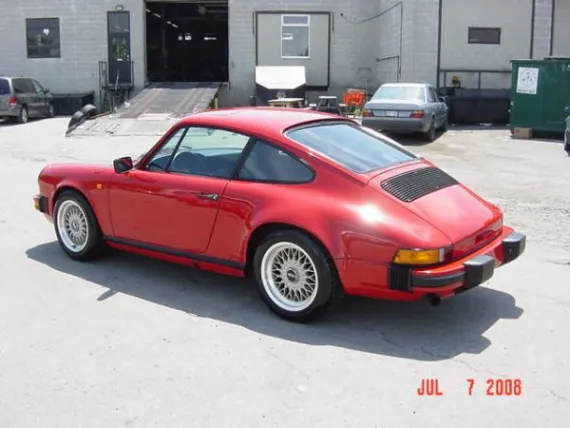 Vehicle Image 11 - 1987 Porsche 911