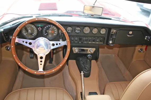 Vehicle Image 12 - 1969 Jaguar E Type Roadster