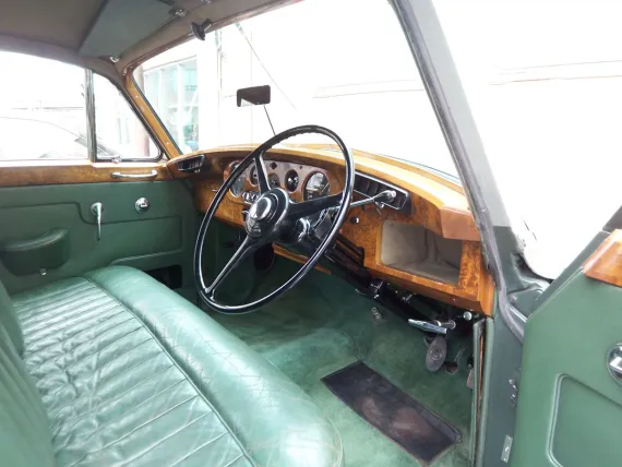 Vehicle Image 10 - 1960 Bentley S2 RHD