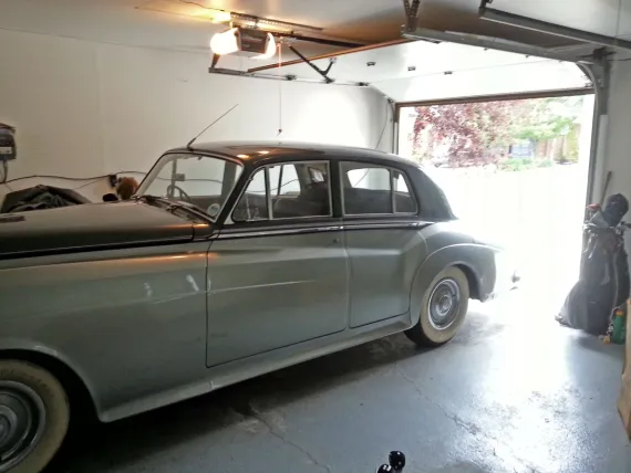Vehicle Image 12 - 1958 Bentley S1 Cloud RHD