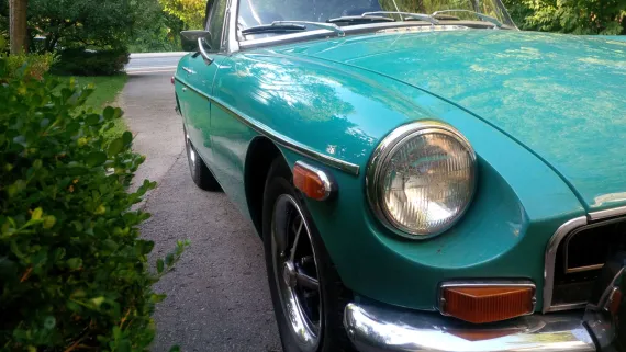 Vehicle Image 1 - 1972 MGB Roadster