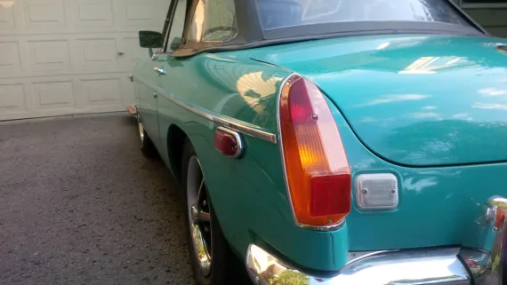 Vehicle Image 4 - 1972 MGB Roadster