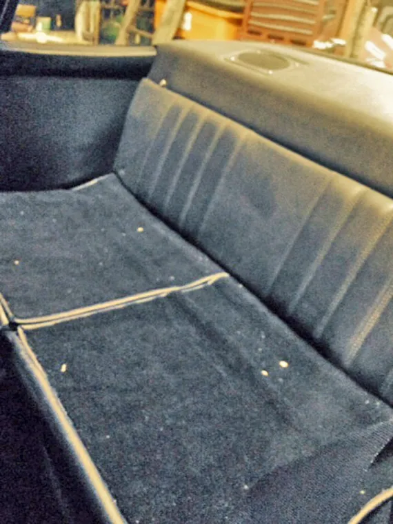 Vehicle Image 4 - 1975 Porsche 911S Targa