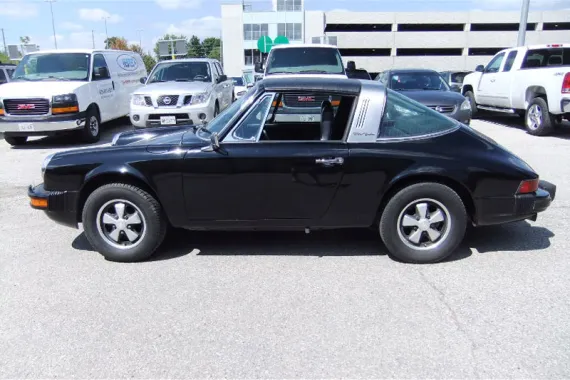Vehicle Image 33 - 1975 Porsche 911S Targa