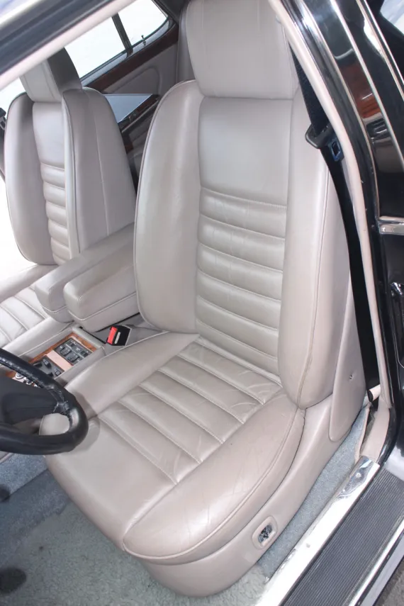 Vehicle Image 11 - 1991 Bentley Turbo R