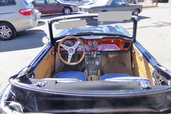 Vehicle Image 1 - 1967 Triumph TR4A IRS