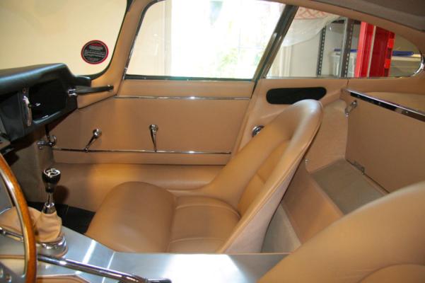 Vehicle Image 4 - 1961 Jaguar E-Type FHC
