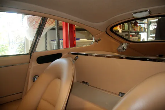 Vehicle Image 16 - 1961 Jaguar E-Type FHC