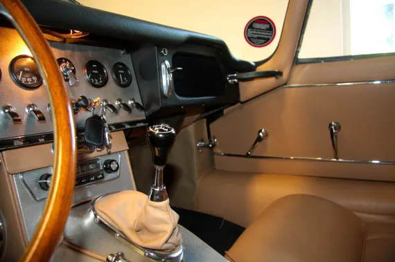 Vehicle Image 24 - 1961 Jaguar E-Type FHC