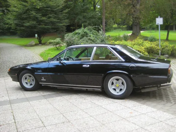Vehicle Image 1 - Wanted Ferrari 400/412 Series