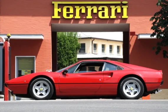Vehicle Image 1 - Wanted Ferrari 308/328 GTB-GTS