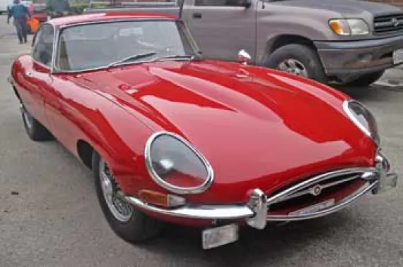 Vehicle Image 1 - Wanted: Jaguar E-Type Coupe