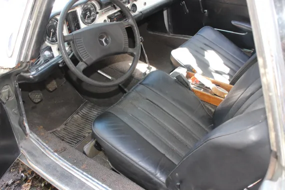 Vehicle Image 13 - 1969 Mercedes Benz 280SL Project