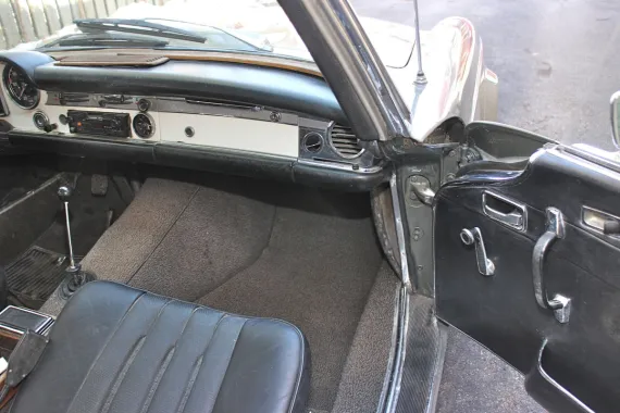 Vehicle Image 19 - 1969 Mercedes Benz 280SL Project
