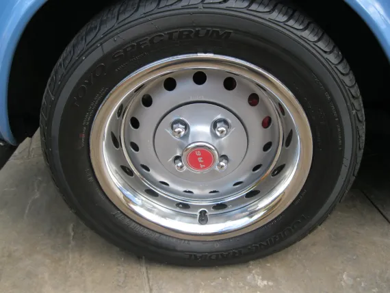 Vehicle Image 8 - 1975 Triumph TR6