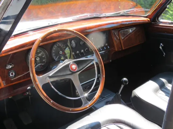 Vehicle Image 9 - 1963 Jaguar MkII LHD restored